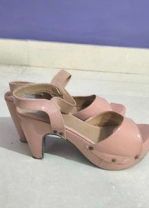 Chic Pink Platform Heels
