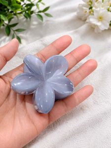 “Cute Flower Hair Claw Clip🌸 | Pastel Grey Aesthe