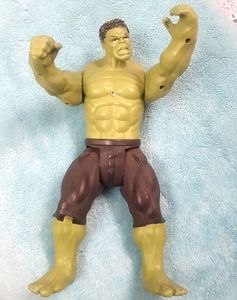 A Marvel Venger 12binch Hero Figure Hulk