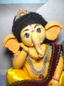 resin Cotting Handcrafted Ganesha Idol