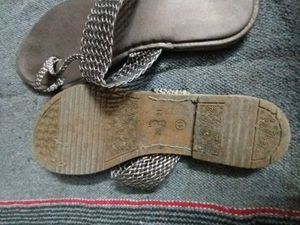 Stylish Chain Strap Flat Sandals