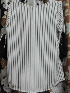 12.Chic Striped Bell Sleeve Top