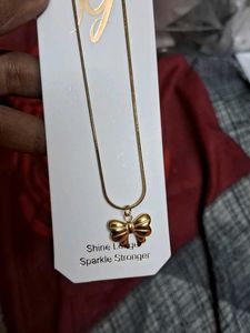 Stainless Steel anti tarnish Bow with chain