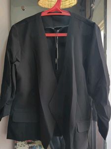 Chic Black Open Front Blazer
