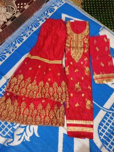 Rose Pink &amp; Gold Embroidered Salwar Kameez