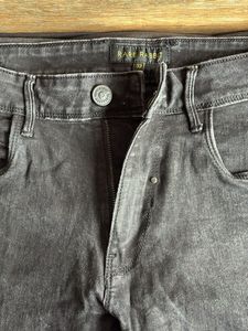 Men's Black Distressed Denim Jeans