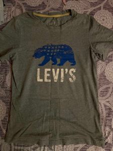 Levi's Basic T-Shirt