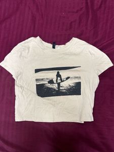 Cropped T-Shirt with Graphic Print