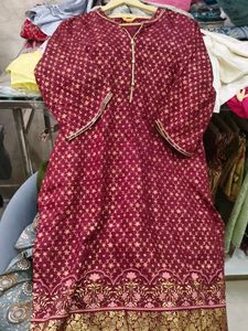 Maroon Ethnic Kurta with Golden Print
