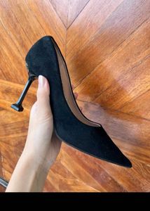 Classic Black Pointed Pumps