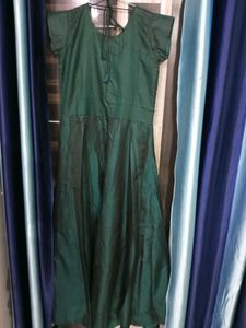 Elegant Green Embroidered 58inch Gown