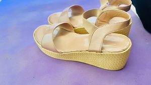 Nude Wedge Heels 👠
