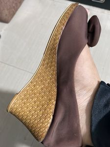 Chic Brown Peep-Toe Flats with Bow Detail