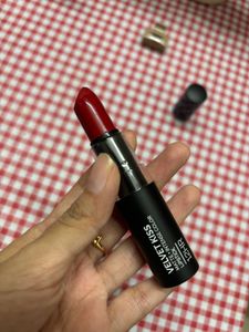 Staze Velvet Kiss Lipstick - Matte Intense Color