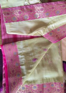 HANDLOOM WEAVING  SILK SAREE