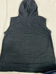 Sleeveless Black Hoodie Top