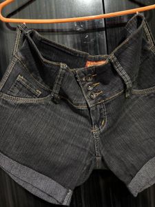 Women's Cuffed Denim Shorts