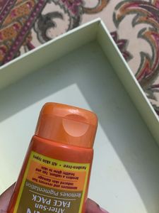 Lotus Herbals Safe Sun DeTAN Face Pack