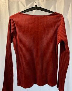 Ribbed V-Neck Long Sleeve Top