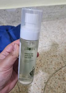 Plum green tea face mist