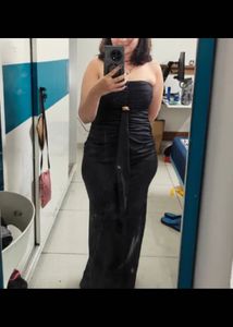 Elegant Black Strapless Gown
