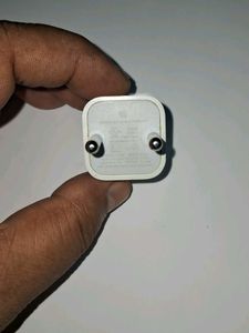 Apple Power Adapter pick up 1