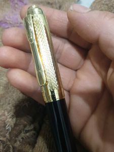 Elegant Gold &amp; Black rollerball Pen