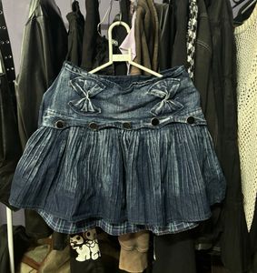 cute y2k denim skirt💙