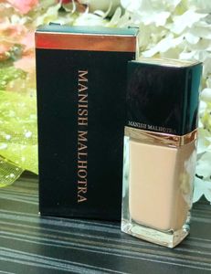 MyGlamm Manish Malhotra Beauty Skin Awakening Foun