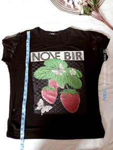 Black Graphic  t-shir