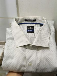 Van Heusen Men's Custom Fit Shirt