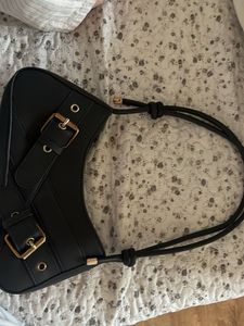 Chic Black Shoulder Bag