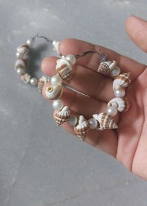 Seashell &amp; Pearl Hoop Earrings