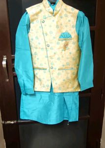 Men's Ethnic Kurta with Nehru Jacket