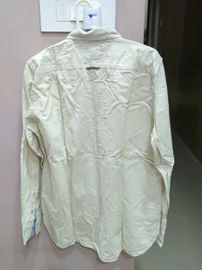 Tommy Hilfiger Men's Classic Fit Shirt