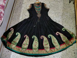 Elegant Black & Gold Anarkali Kurta