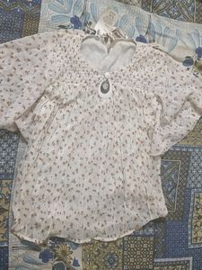Floral Print Pleated Top