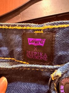 Levis Women's Flare Jeans