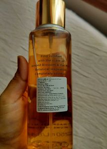 Victoria's Secret Almond Blossom &amp; Oat Milk Mist