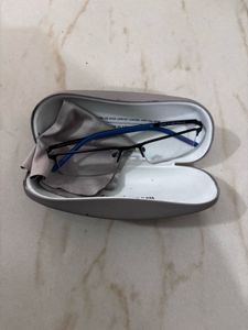 Stylish Blue Rim Eyeglasses with Case
