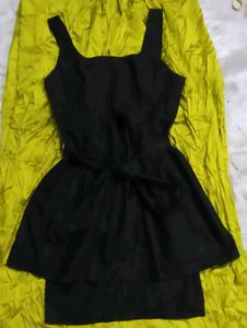 Chic Black Sleeveless Mini Dress