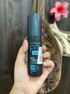 Maybelline Fit Me Matte + Poreless Setting Spray