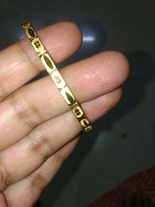 Single  Kada