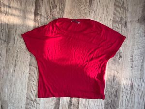 Vibrant Red Casual Crop Top