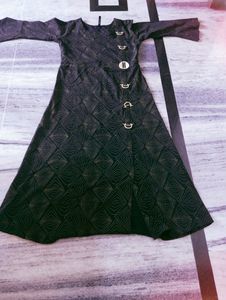 Styling  Designing Stretchable  Side Slit Cut Kurti For Women   Black 🖤  Colour. &amp; Only One Time Use