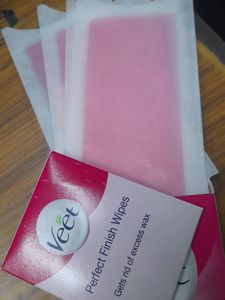 Veet Body Wax Strips And Pond's Light Moisturizer