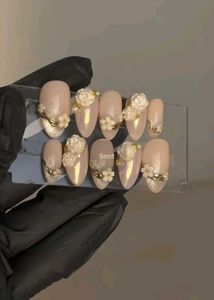 Elegant Press-On Nails with 3D Flowers