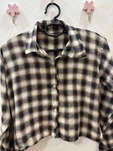 Brown and white checkerd crop shirt
