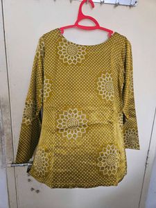 Stylish Women's Yellow Printed Kurta set