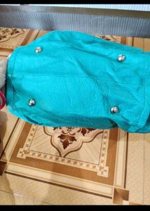 Vibrant Teal Leather Shoulder Bag